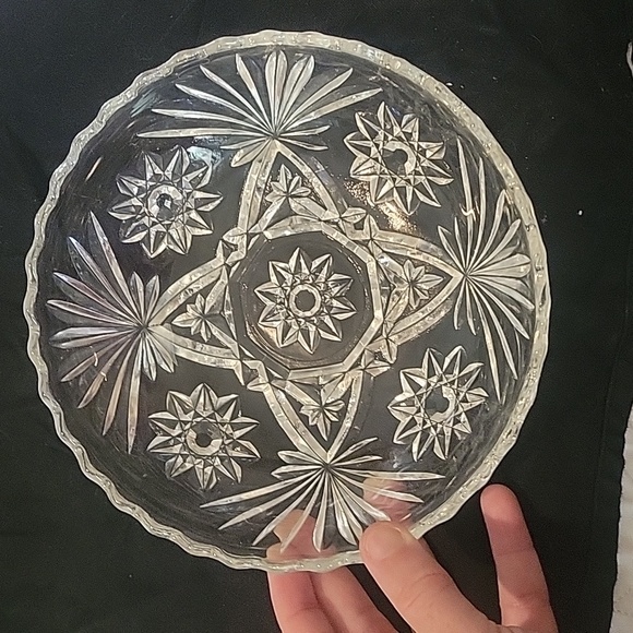 Anchor Hocking Prescut Star of David 7 1/4" bowl. No call outs. - Picture 5 of 7